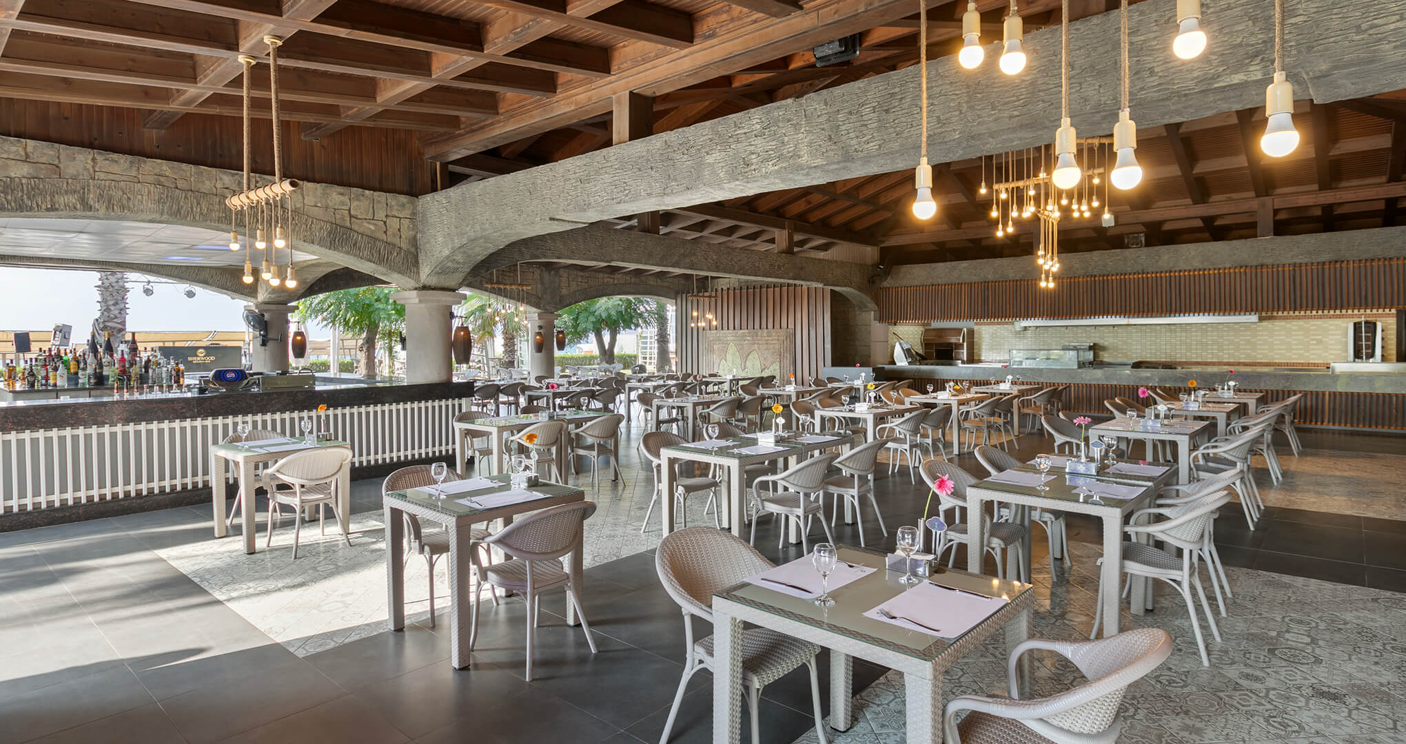 Sherwood-exclusive-lara-gastronomi-pranzo-bar-galeri-1.jpg
